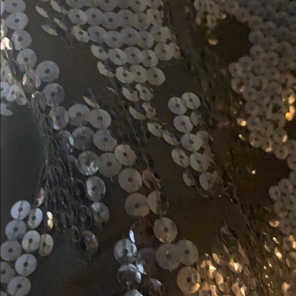 blouse - Picture 4 of 4